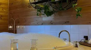 Murray River Spa Retreat - Image 3