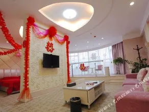 Huaqiang Hotel - Image 4