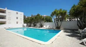 Travellers Guesthouse - Image 3