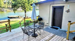 #02 - Unique Lakeside Studio Cottage- Pet Friendly - Image 3