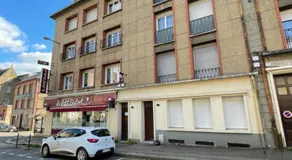 Appartement rénové tout équipé, centre ville, proche de la gare et commerce - Image 4