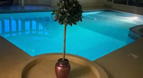 The Norwich Hideaway - Private Hot Tub - Image 3