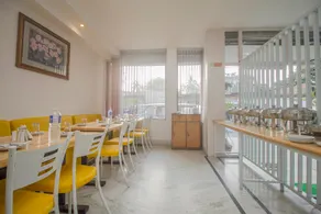 Hotel O Kings Inn - Image 3