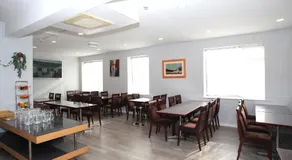 Home Inn - Image 4