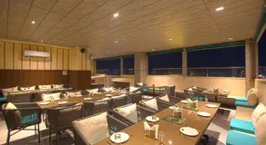 Hotel Bay Laurel Retreat - Image 5