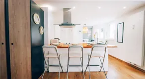 Cozy Central Studio with Private Terrace - Image 3