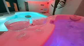 Le Beverly Moon - Private Pool & Spa - Image 4