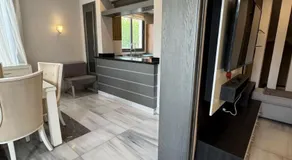 Villa with private pool and garden - Image 2