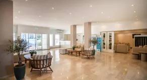 Liquid Hotel Apartments - Image 3