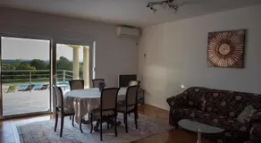 Dubis House - Image 4
