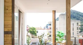 Arenas Beach Apartments - Image 3