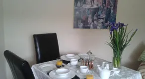 Manor Garden Lodge - Image 2