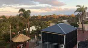 Lakeside Retreat - Image 5
