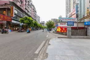 Hongyun Business Hotel - Image 5