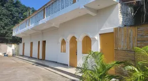Rajwada Rooms, Restaurant & Banquet - Image 2