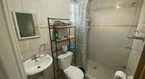 Acogedora vivienda anexa en un barrio tranquilo - Image 2