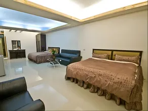 Yue Jing Commercial Hotel - Image 5