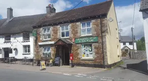 Brookside Cottage - Image 4