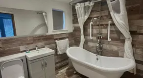 The Birch Lodge located in Pegsdon - Image 2