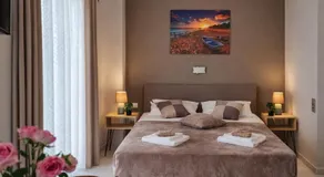 Secret Garden Hotel - Image 2