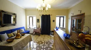 Hotel Daisy S Home - Image 2