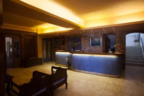 Olympia Hotel - Image 2