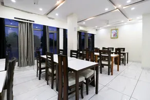 Hotel Anand Niketan - Image 3