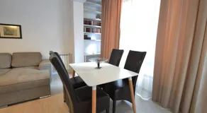 Uptown Residence Apartments - Image 2