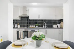 Shirland Road Flat - Image 5