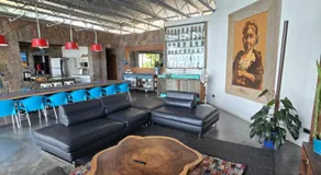 Linda Casa - Image 2