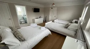 Magnolia House - Image 2