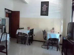 Henny Executive Homestay - Image 4
