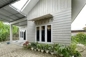 Urbanview Syariah Sasarengan Inn near RSUD Waled Cirebon - Image 3