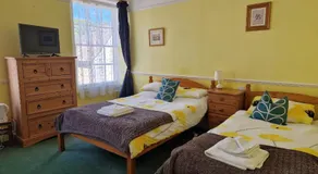 The Royal Oak - Image 2
