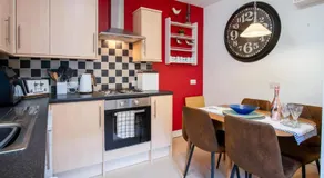 Beachcomber Seaside Apartment - 2 Bedroom - Tenby - Image 5