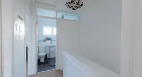 Modern 3 Bedroom House in Peterborough PE3 with Garden & Free Parking Near City Hospital Perfect for Contractors and Family with Long or Short Stay - Image 2