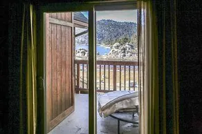 Boulder Bay Park Lakefront - Across from Lake, Hot Tub, Walk to Lake - Image 5