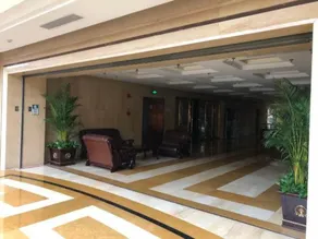 Royal International Hotel - Image 2