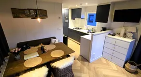 The Captain's Cabin - Image 4