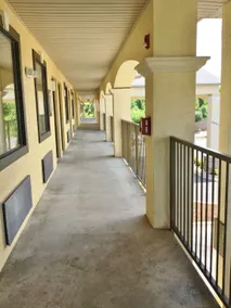 Americas Best Value Inn and Suites Little Rock - Image 5