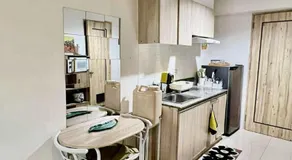 1727Inspiria Tower, beside Mall - Image 5