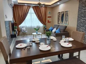KLIA Ehsan Residence Pool View 8 PAX Air-Con Home - Image 4