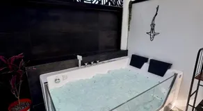 Luxury Villa with Private Spa - Image 3