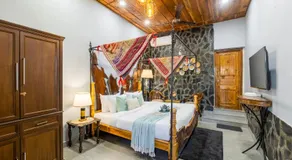 ELIVAAS Signature Zephyr Sierra - 2 BHK Hillside Retreat With Common Pool, Gym & Restaurant - Image 2