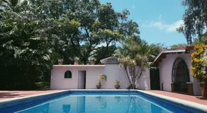 Hacienda Escondida 10min to Airport - Image 2