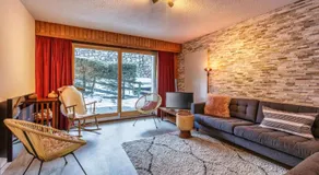 Nev 404 Centrally located 6 pax apartment and garage - Image 2