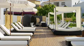 Regency Torviscas Apartments and Suites - Image 3