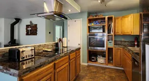 Trinity Escapes - Two Bedroom two bathroom full Apartment near airport - Image 2