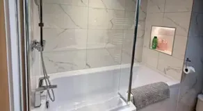 5 Bed house sleeps10 free parking pets city centre - Image 4