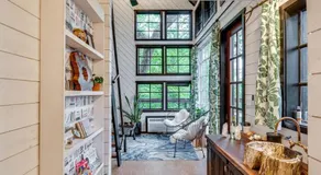Treetop Hideaways: Wood Lily Treehouse in Chattanooga - Image 3